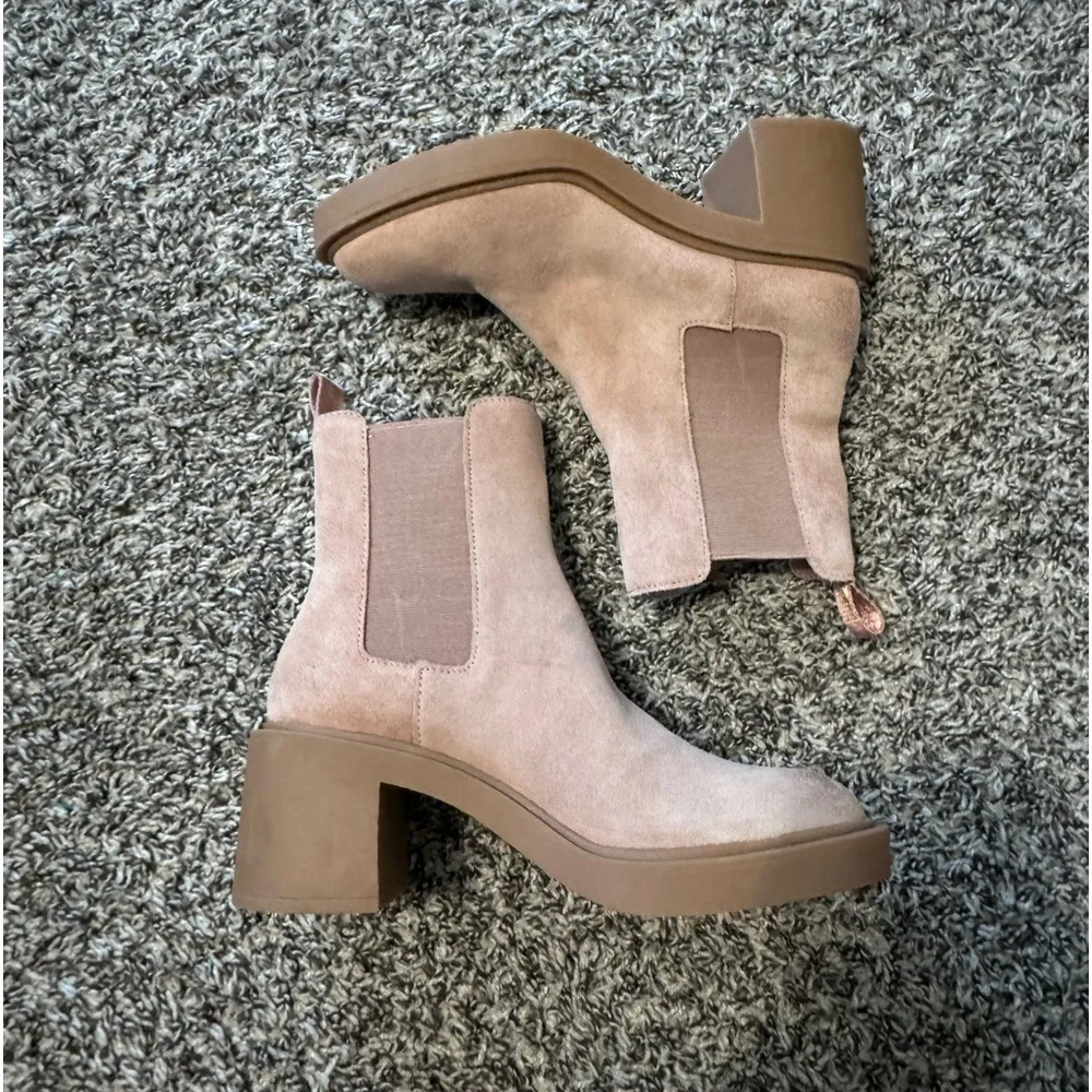 Dolce Vita Platform Booties - Picture 3 of 8